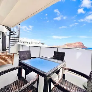 https://sea-view-2-bedrooms-apartment.adeje-hotels.com